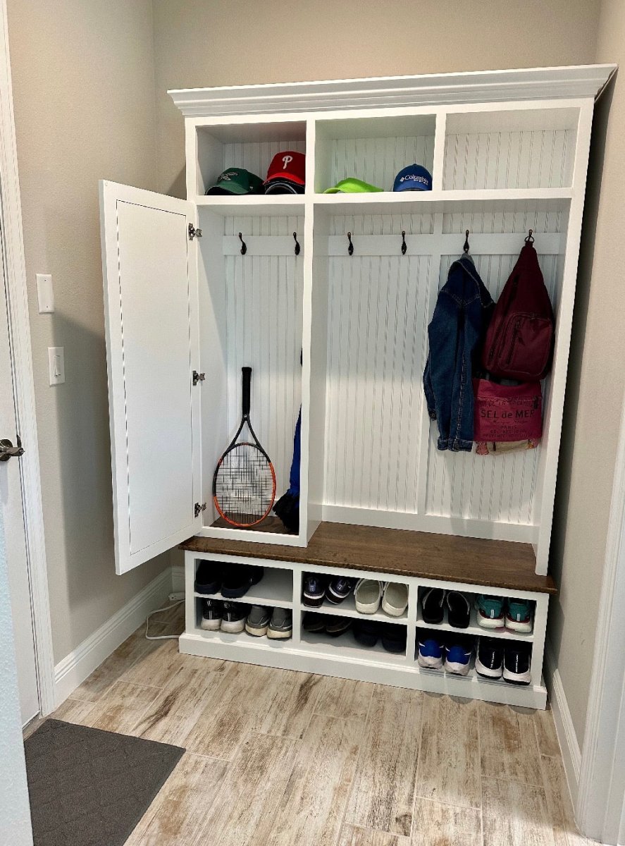 Fort Myers Entryway Shoe Storage Bench with Coat Rack | 3-Section Hall Tree for Mudrooms & Foyers | Griffin Furniture