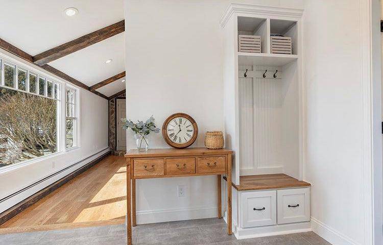 Georgia Mudroom Bench with Shoe Storage | 2-Section Hall Tree Coat Rack | Entryway Organizer Cabinet | Mudbench Furniture