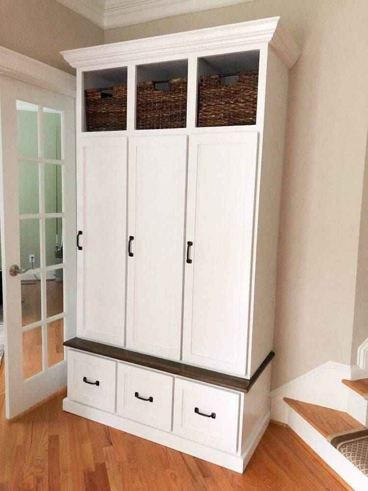 Maryland 3-Section Mudroom Locker Bench with Shoe Storage & Coat Hooks | Handcrafted Wood Hall Tree