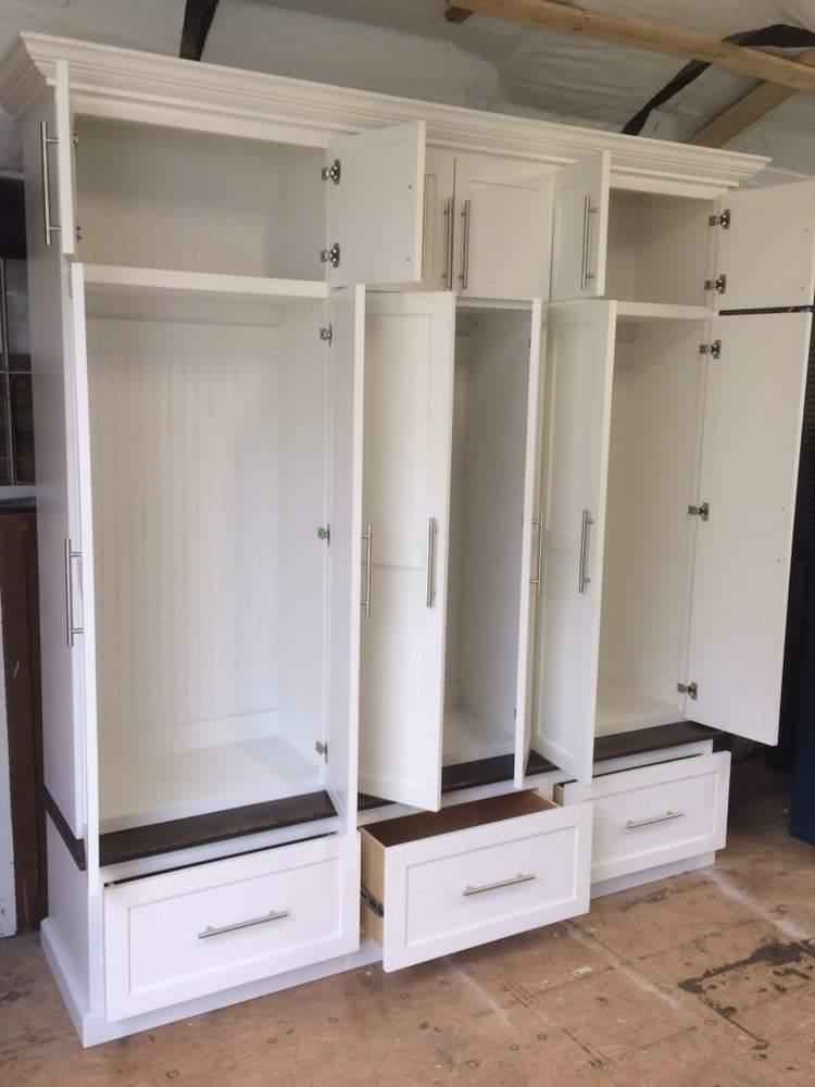 Michigan 6-Section Mudroom Bench with Shoe Storage & Coat Hooks | Handcrafted Wood Hall Tree