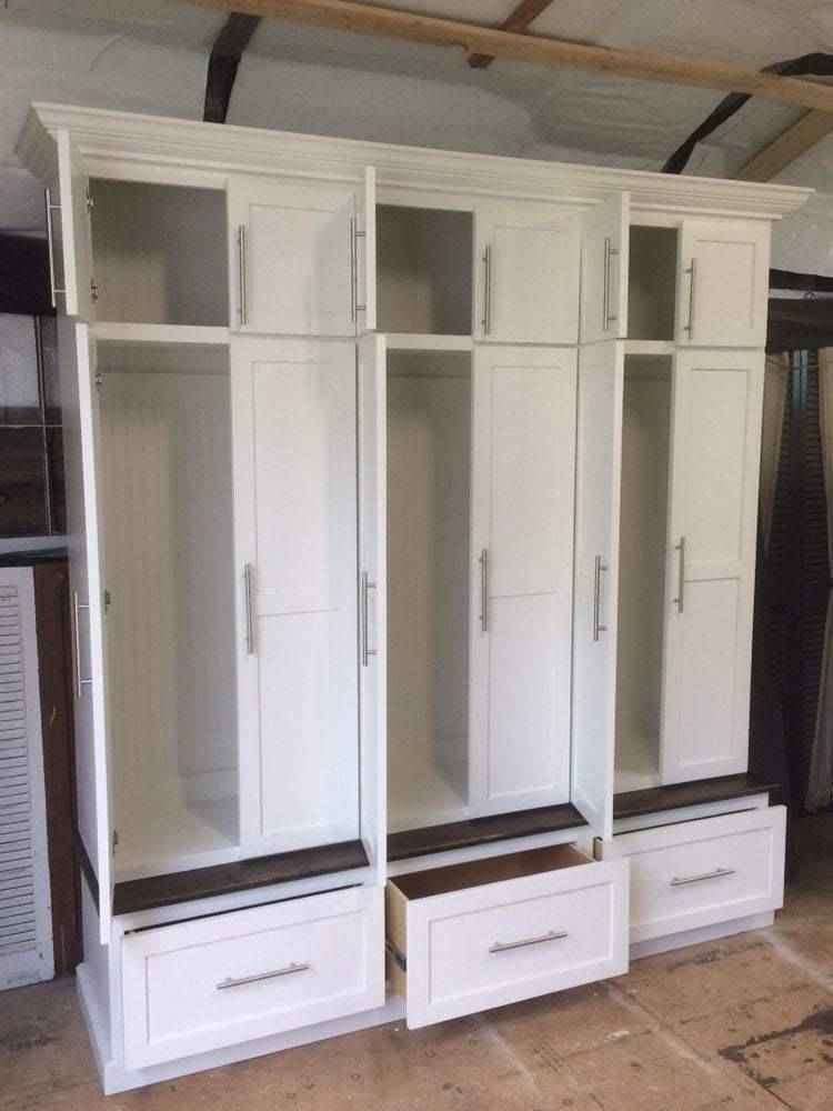 Michigan 6-Section Mudroom Bench with Shoe Storage & Coat Hooks | Handcrafted Wood Hall Tree