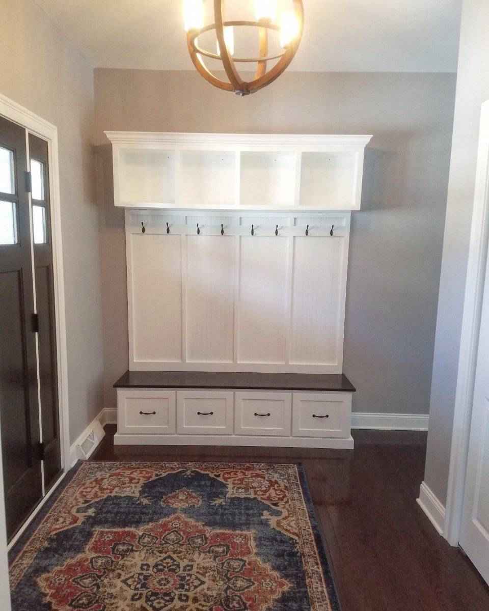 New York 4-Section Mudroom Bench with Shoe Storage & Coat Hooks | Handcrafted Wood Hall Tree