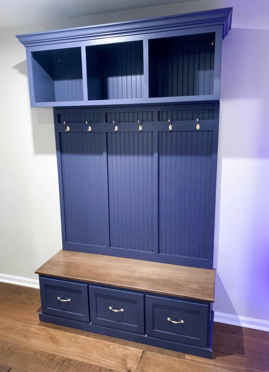 New York Entryway Bench with Storage Drawers – 3-Section Mudroom Organizer Bench | Custom Wood Furniture for Entryways