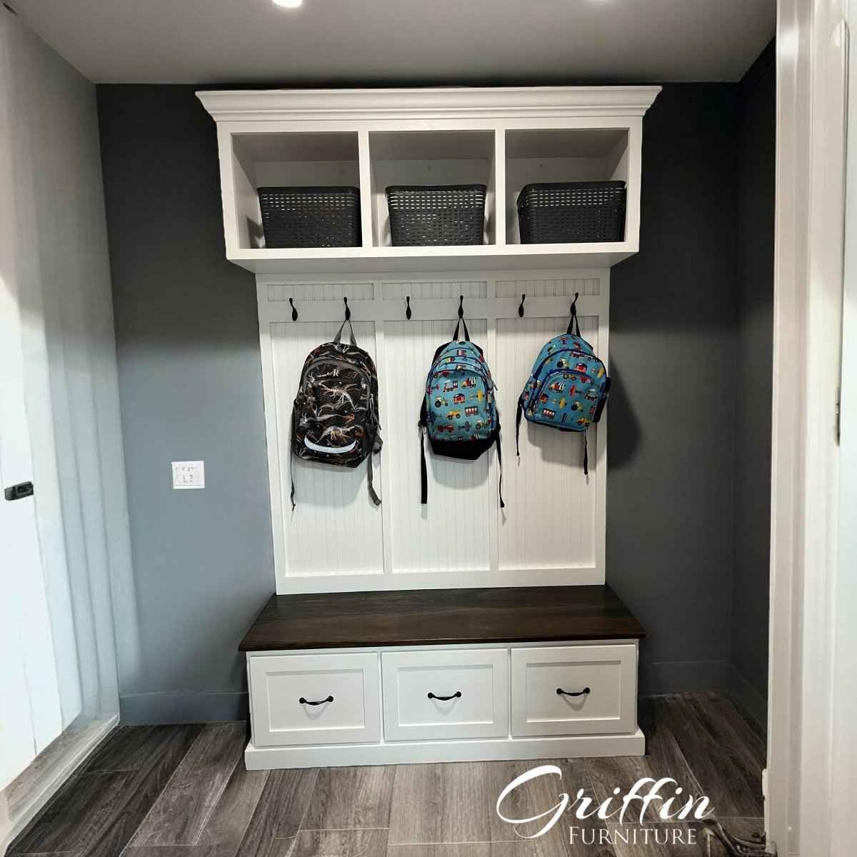 New York 3-Section Mudroom Bench with Shoe Storage & Coat Hooks | Handcrafted Wood Hall Tree