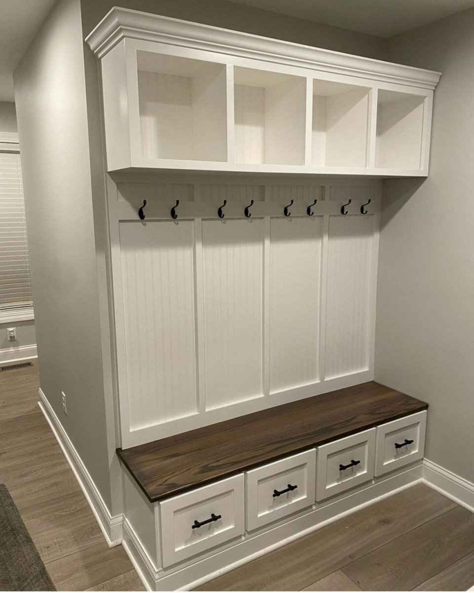 New York 4-Section Mudroom Bench with Shoe Storage & Coat Hooks | Handcrafted Wood Hall Tree
