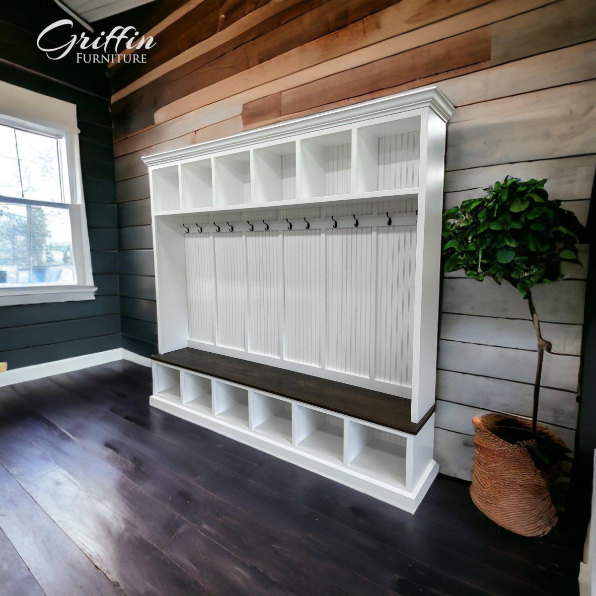 PENNSYLVANIA 6 section bench with storage.