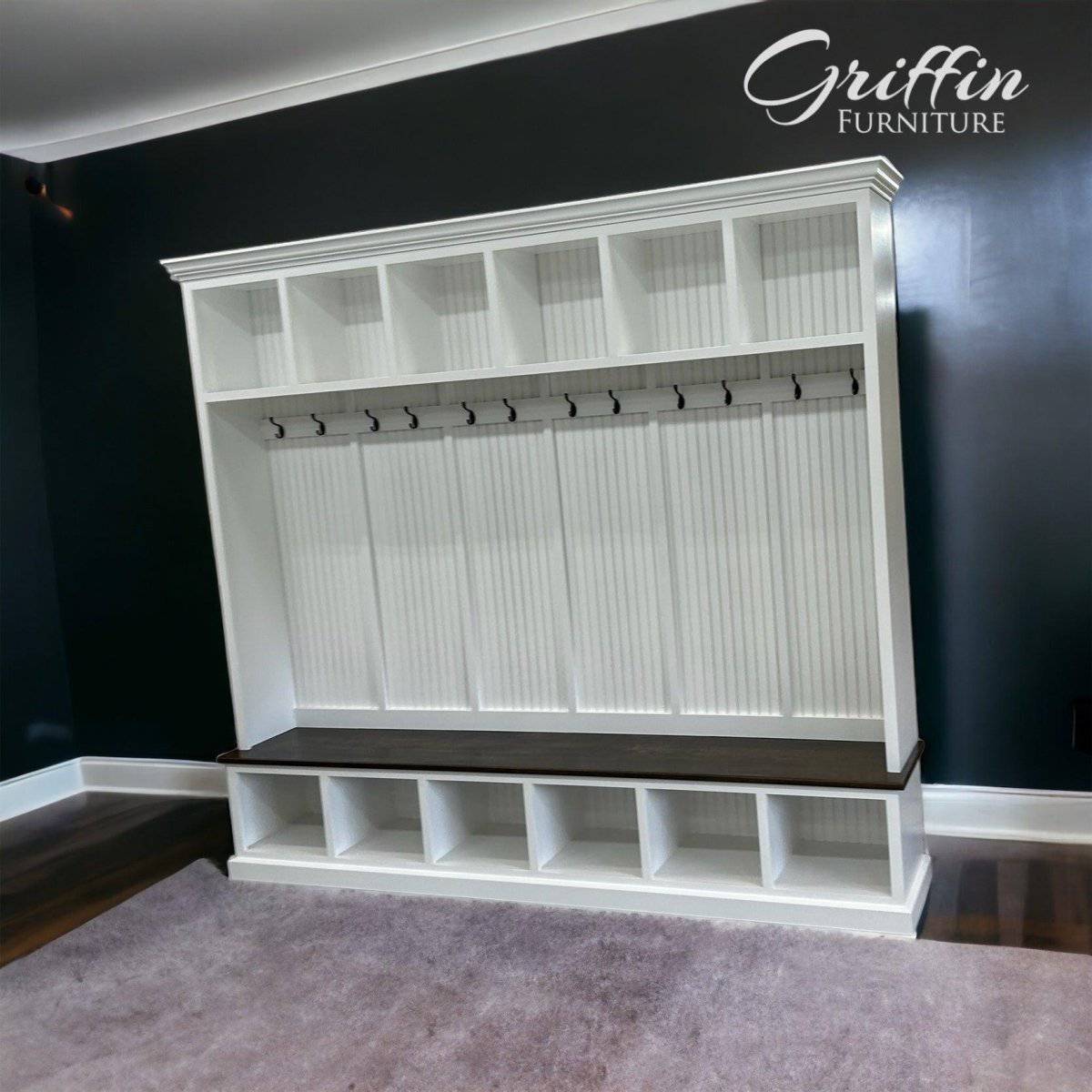 PENNSYLVANIA 6 section bench with storage.
