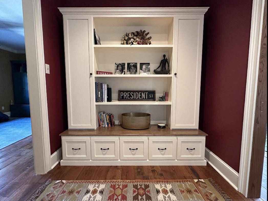 Philadelphia 5-Section Mudroom Locker Bench with Coat Hooks & Shoe Storage | Handcrafted Wood Hall Tree