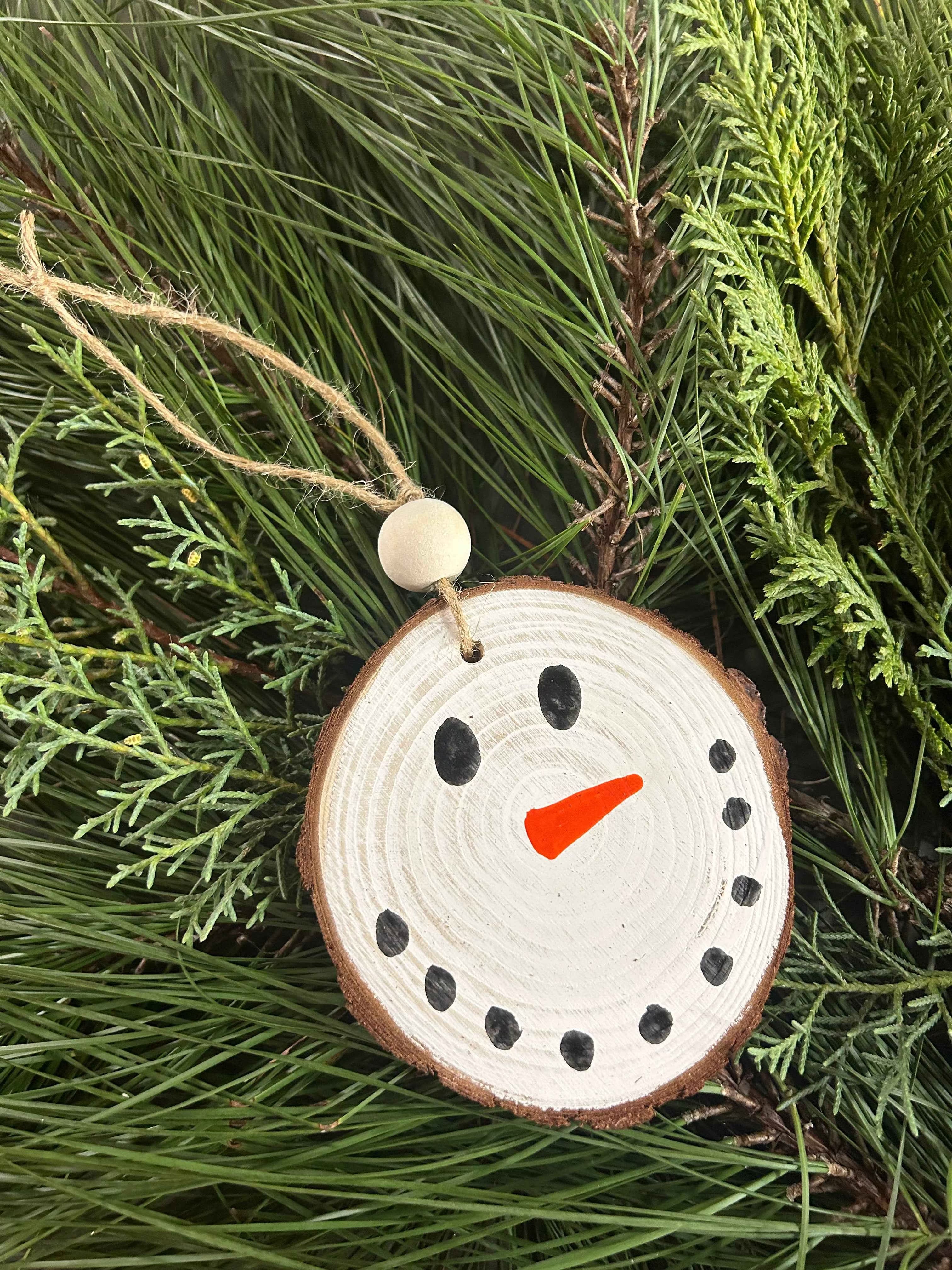 Hand-Painted Rustic Wood Ornaments – Natural Tree Decor for Christmas, Weddings & Gifts