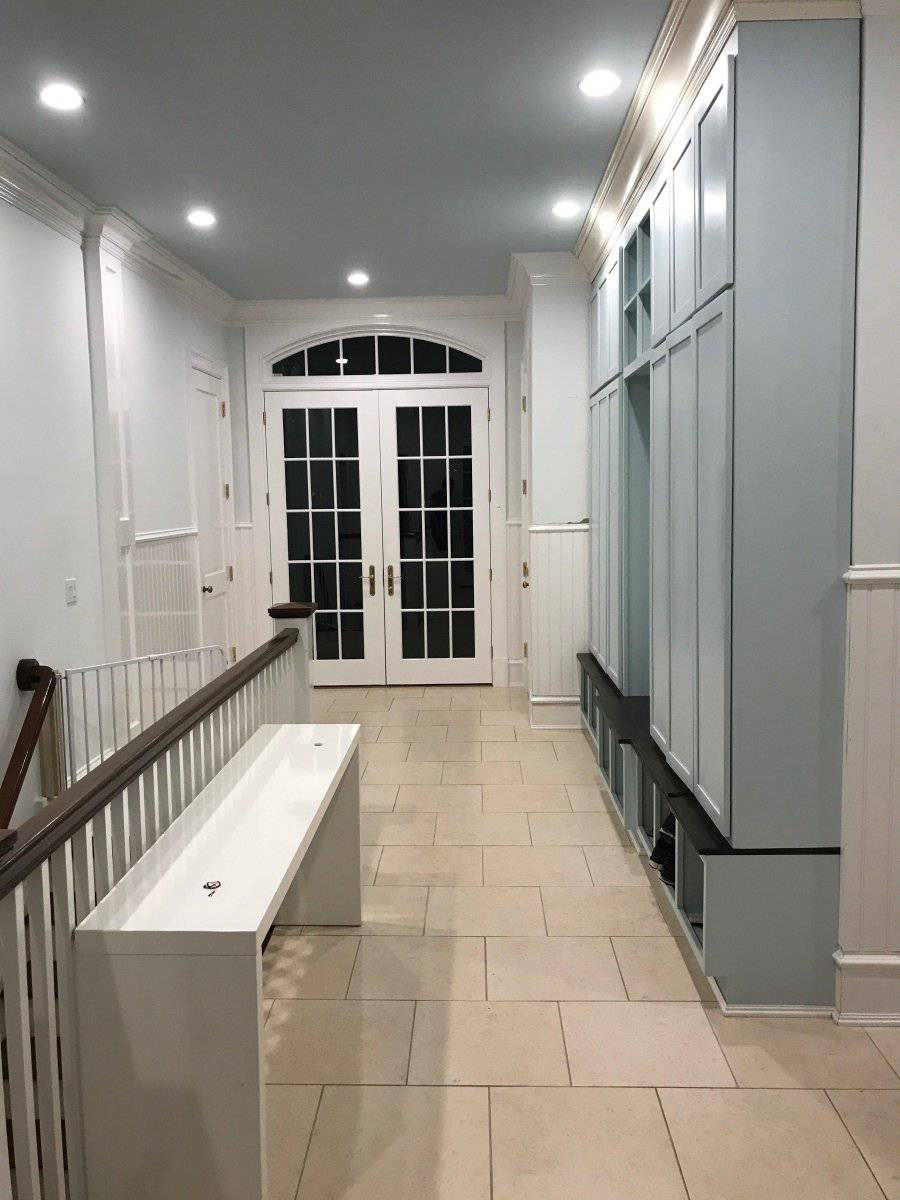 Connecticut Coat Rack & Shoe Storage Bench | Entryway Hall Tree with Mudroom Storage – Custom Entryway Furniture