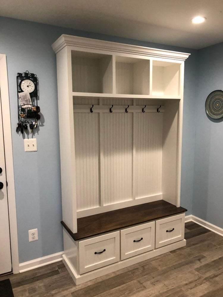 Georgia Entryway Bench | Mudroom Hall Tree with Storage & Coat Hooks | Solid Wood Custom Furniture (3-section)
